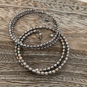 Set Of 2 Freshwater Pearls Multi-strand Wrap Bracelet One Size Grey Dyed Beaded